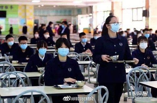 石家庄高三学生爆料视频,揭秘校园生活幕后真相  第3张 石家庄高三学生爆料视频,揭秘校园生活幕后真相  第3张