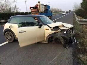 爆料新冠车祸最新消息,事故原因调查与受害者家属发声  第2张 爆料新冠车祸最新消息,事故原因调查与受害者家属发声  第2张