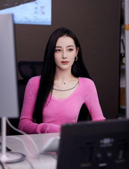 热巴爆料直播间视频,独家幕后花絮大公开  第1张 热巴爆料直播间视频,独家幕后花絮大公开  第1张